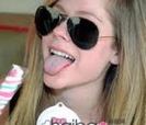 2) avril lavigne
