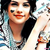 selena.jpg 3