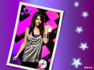 selena.jpg 5