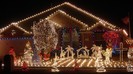871029-1024x576-christmas-lights-display-08