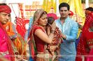 164024-akshara-and-naitik-with-ananya
