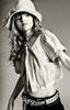 Bella_Thorne_1259504723_2