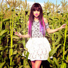 Selena-Gomez-Hit-The-Lights-teen-idols-27023693-500-500