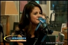 normal_Selena-Gomez-and-Taylor-Swift-Gift-Giving5Bwww_savevid_com5D_flv_000045772