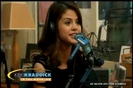 normal_Selena-Gomez-and-Taylor-Swift-Gift-Giving5Bwww_savevid_com5D_flv_000048419