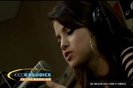 normal_Selena-Gomez-and-Taylor-Swift-Gift-Giving5Bwww_savevid_com5D_flv_000093494