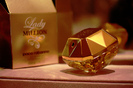 Lady Milion :x..alt parfumel ;;):x