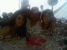 Dul, may y poncho em festa de casamento.