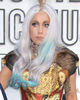 Lady-GaGa-poze-MTV-VMA-2010---covorul-alb