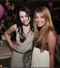 Miley Cyrus si Ashley Tisdale