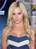 ashley-tisdale-2011-comiccon-pretty-2