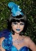 Selena in albastru ciudat (39)