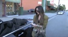 Demi Lovato ( paparazzi ) 400
