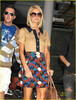 Paris-Hilton-took-Tokyo-by