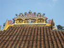Pe acoperisul templului