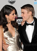 Selena+Gomez+Justin+Bieber+2011+American+Music+RnfCD_sGFq_l