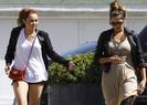 miley-cyrus-short-shorty