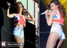 rihanna-vfest-2011-day-one-set