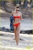 miley-cyrus-bikini-beach-babe-02