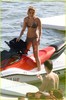 miley-cyrus-bikini-liam-hemsworth-03 (1)