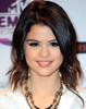 Selena-Gomez-Medium-Hairstyles-2012