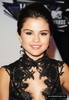 normal_selena-gomez-068