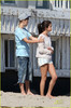 selena-gomez-justin-bieber-beach-17