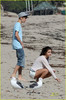 selena-gomez-justin-bieber-beach-24