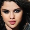 Selena_Gomez_1255979336_4