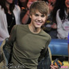 Hei!!! eu sunt Adam :]