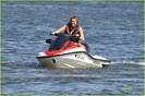 miley-cyrus-liam-hemsworth-orchard-lake-03