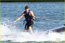 miley-cyrus-liam-hemsworth-orchard-lake-15