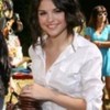 Selena_Gomez_1252993595_2