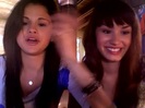demi and selena response!! 404