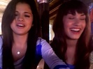 demi and selena response!! 414