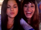 demi and selena response!! 916