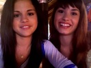 demi and selena response!! 943