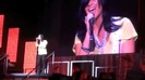 DEMI LOVATO - LIVE IN LOS ANGELES 733