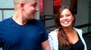 Demi Lovato - Skyscraper (Live in New York - fan video) 149
