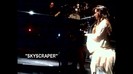 Demi Lovato - Skyscraper (Live in New York - fan video) 1078