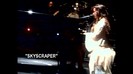 Demi Lovato - Skyscraper (Live in New York - fan video) 1079