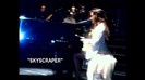 Demi Lovato - Skyscraper (Live in New York - fan video) 1100