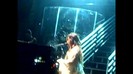 Demi Lovato - Skyscraper (Live in New York - fan video) 1814