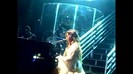 Demi Lovato - Skyscraper (Live in New York - fan video) 1817