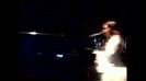 Demi Lovato - Skyscraper (Live in New York - fan video) 1368