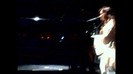 Demi Lovato - Skyscraper (Live in New York - fan video) 1388
