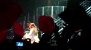 Demi Lovato - Skyscraper (Live in New York - fan video) 1873