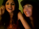 demi lovato and selena gomez with SPECIAL GUEST!!! 1527