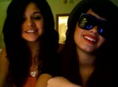 demi lovato and selena gomez with SPECIAL GUEST!!! 148