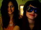 demi lovato and selena gomez with SPECIAL GUEST!!! 166